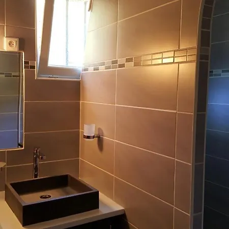 Mas Avec 3 Chambres, Jardin, Piscine, Tennis Et Proche A - Fr-1-100-152 Сasa de vacaciones *